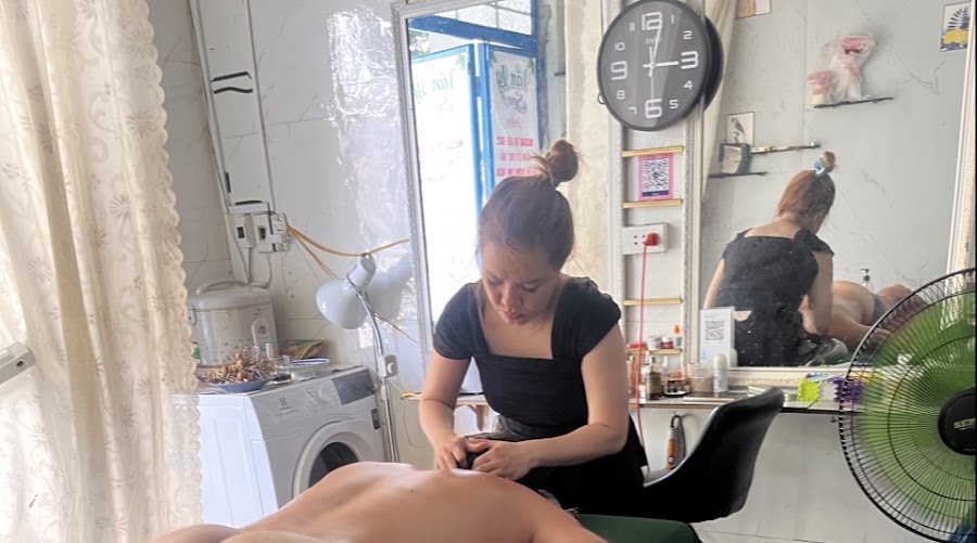 Van Ly Spa & Massage