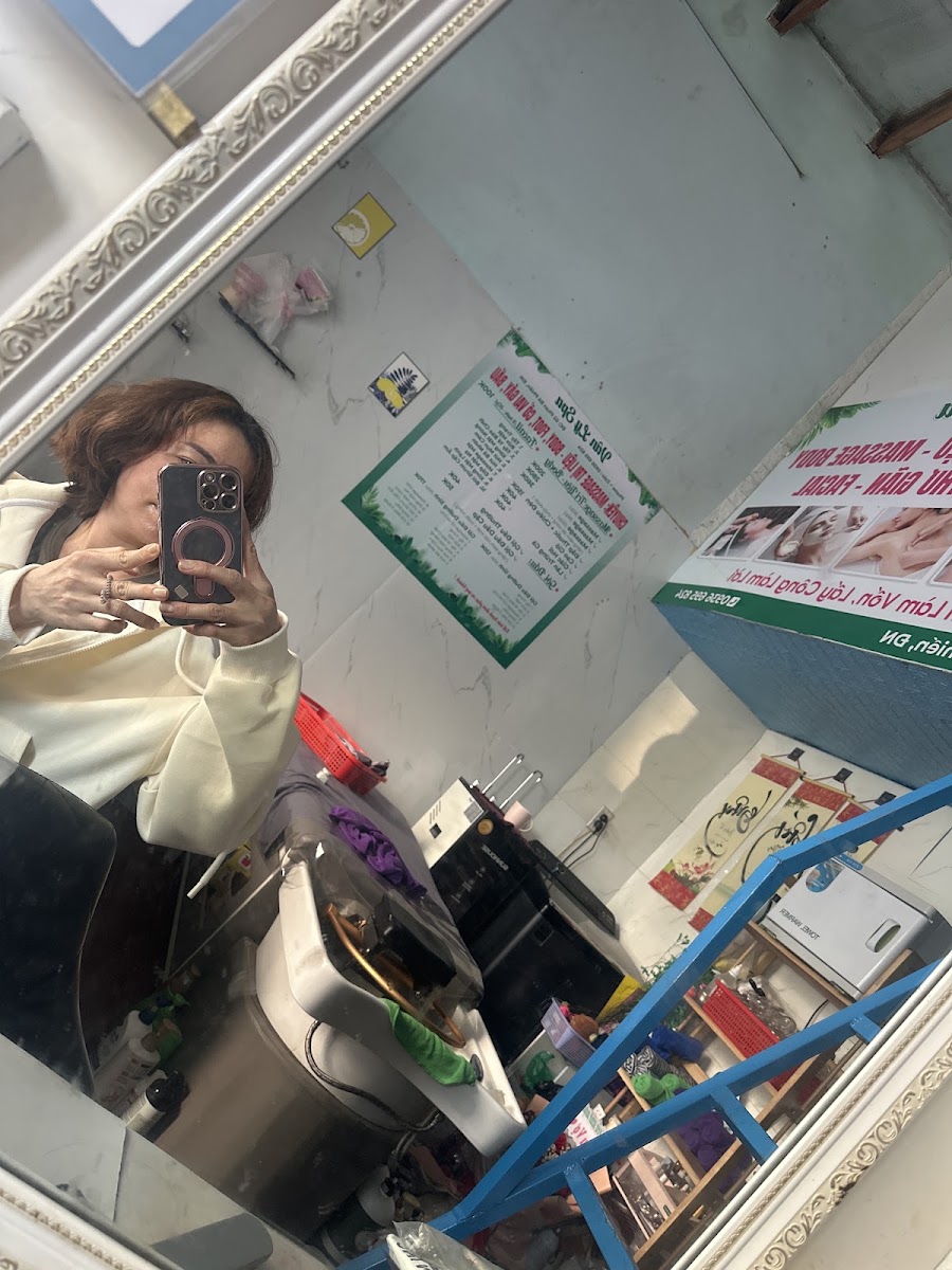 Van Ly Spa & Massage