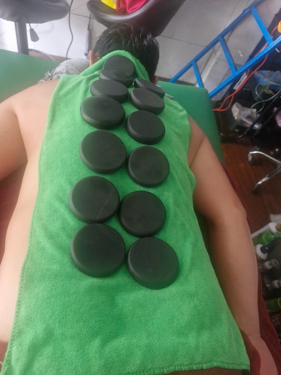 Van Ly Spa & Massage
