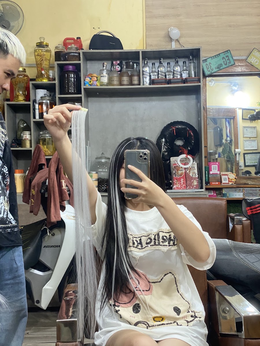 Ya Nguyễn Hair Salon Trendy
