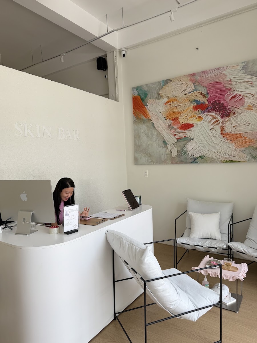 Skin Bar - Personalized Facial in Da Nang