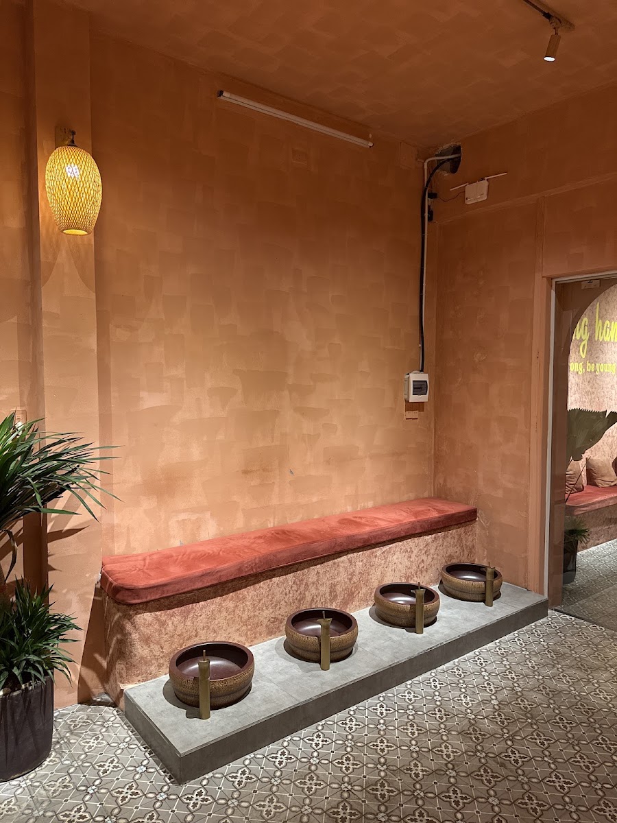 Healing Hands Spa
