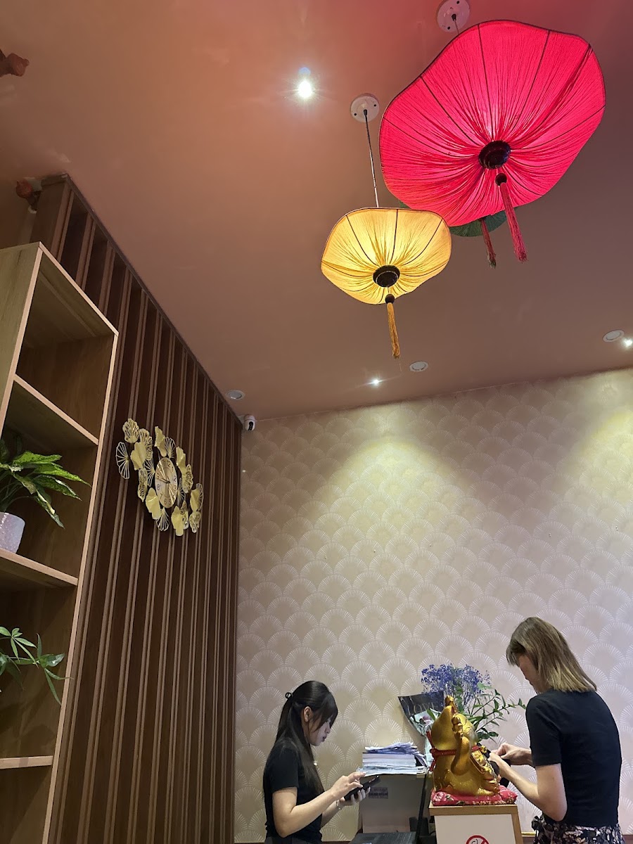 Healing Hands Spa