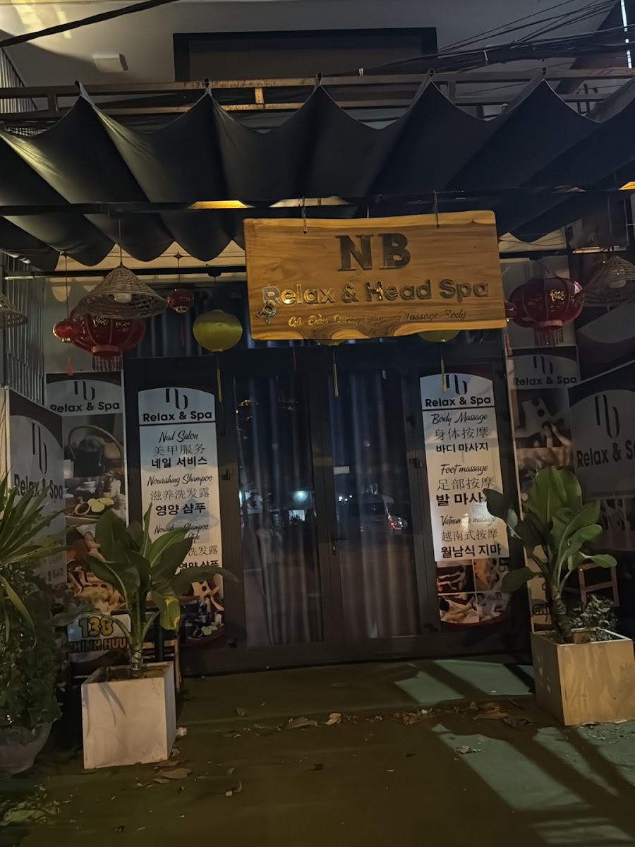 Ngọc Bích Ayurvedic Hair Spa