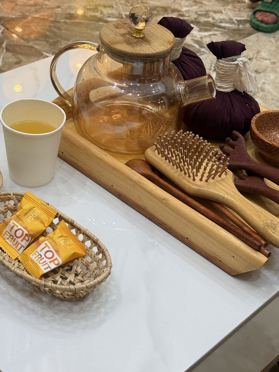 Ngọc Bích Ayurvedic Hair Spa