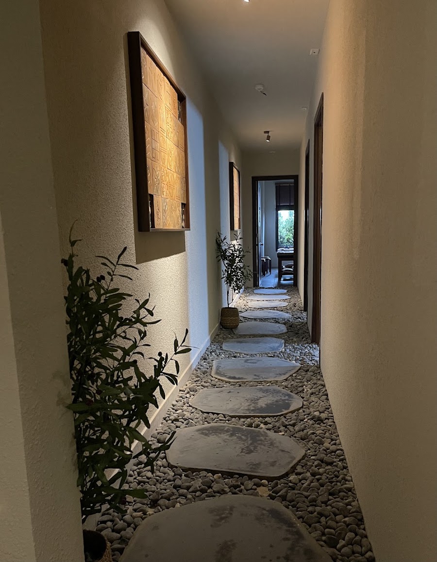 Maha Spa Signature - Massage, Facial, Shampoo