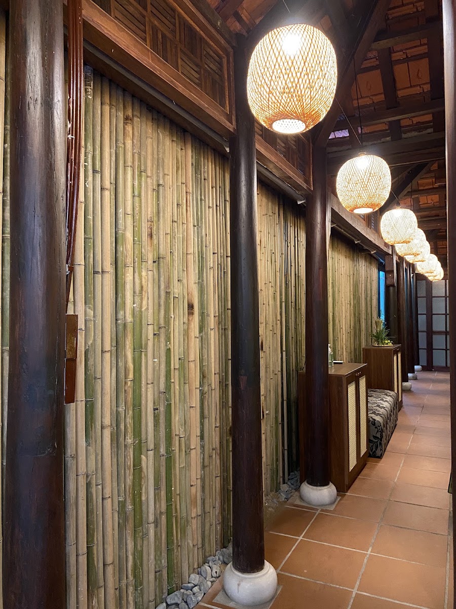 Maha Spa - Massage, Facial, Shampoo
