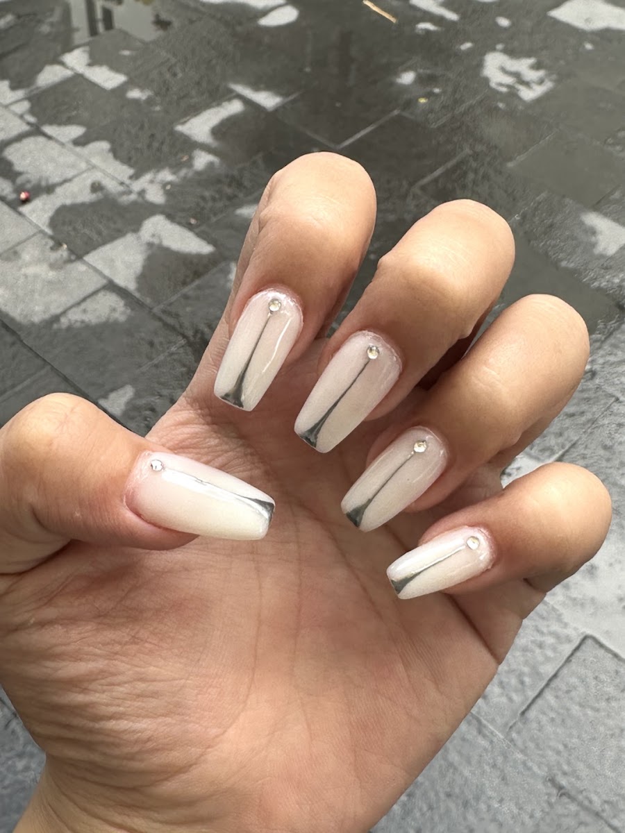 HERA NAIL & SPA