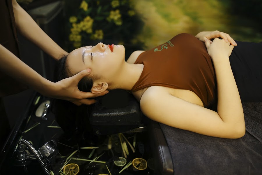 Gội đầu dưỡng sinh Mẹ Ken Đà Nẵng