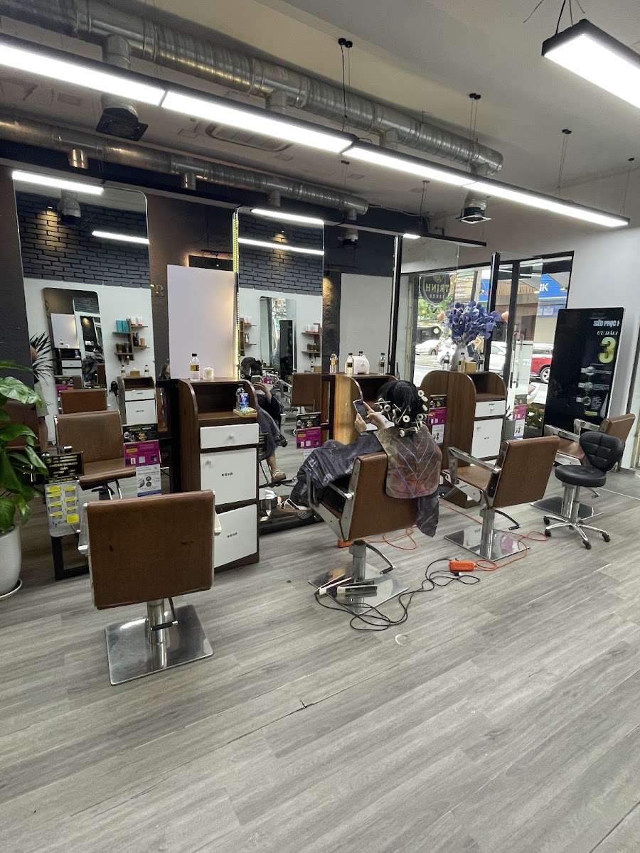 Salon Tóc Trịnh Saser