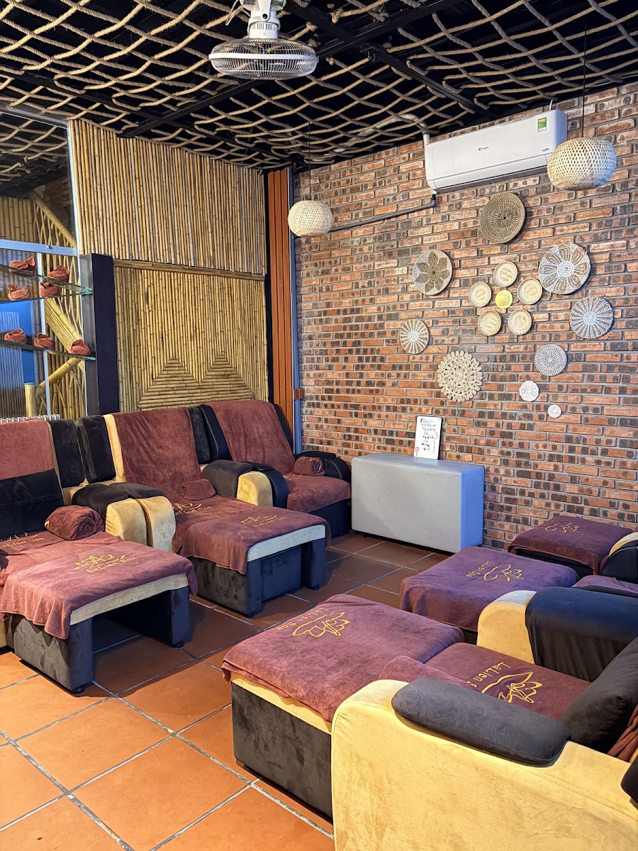 Gội đầu d ỡng sinh Đà Nẵng - LaLien Spa Massage body