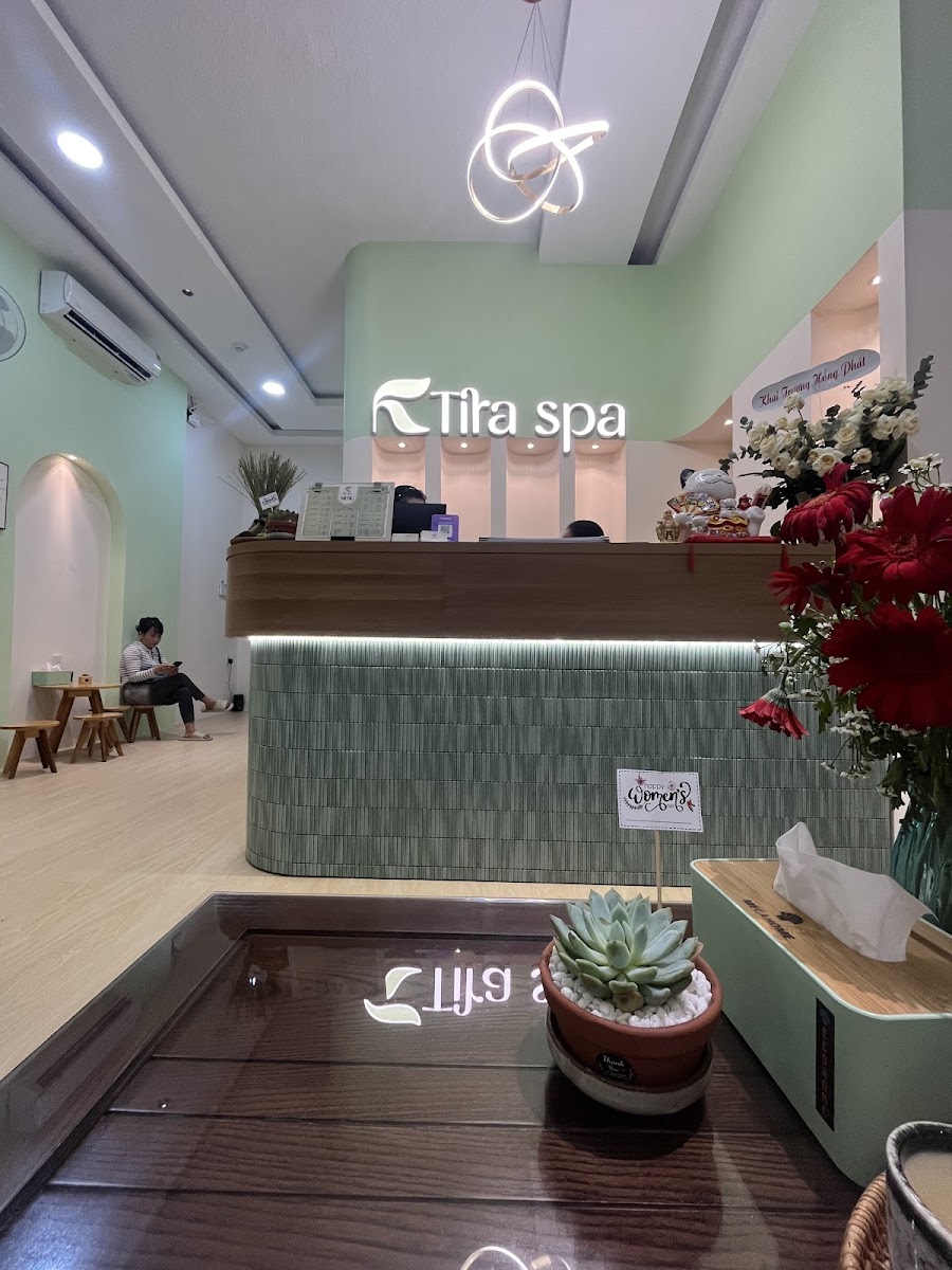 Tira Spa