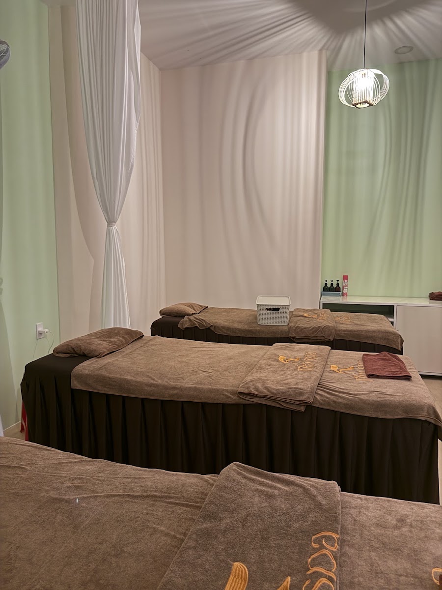 Tira Spa