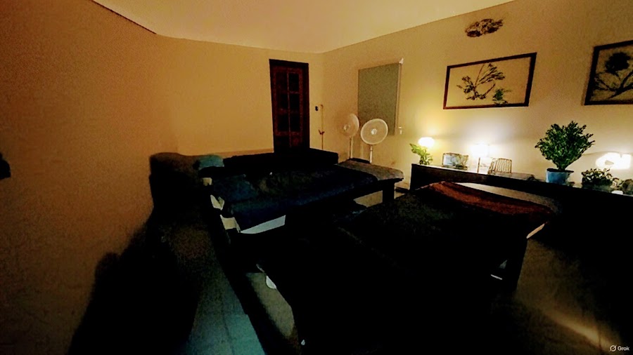 Kim Beauty Salon Massage 바디 마사지 / 身體按摩 / массаж /ボディマッサージ