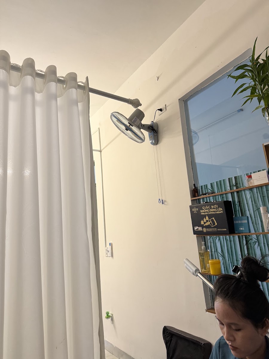 AN NHI SPA MASSAGE & HAIR WASH