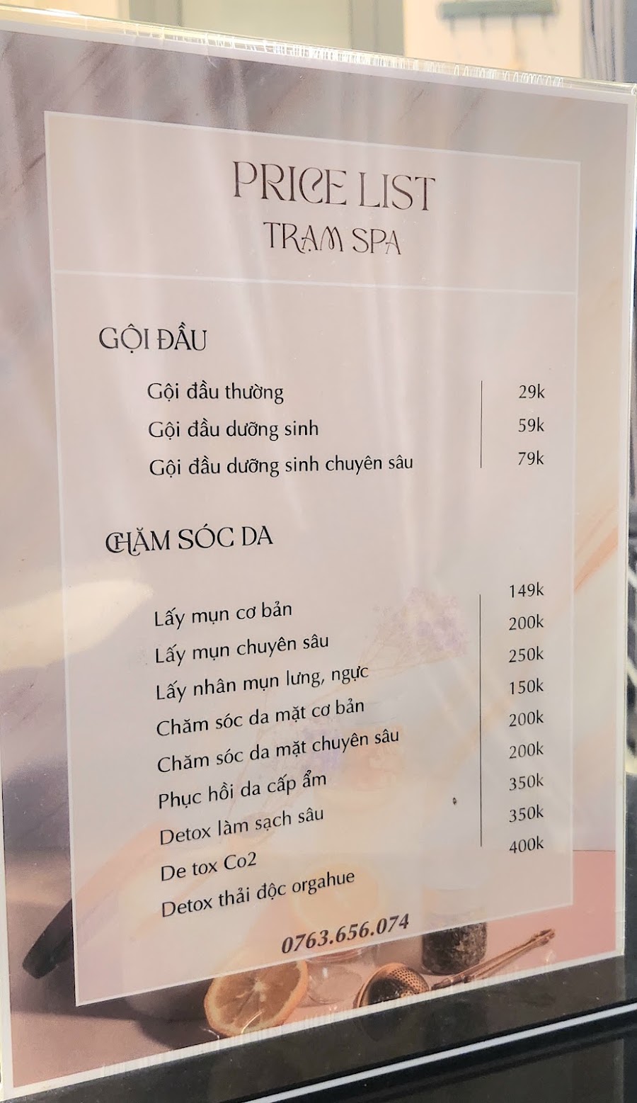 Trạm spa- nặn mụn